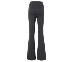 Ausgestellte Leggings