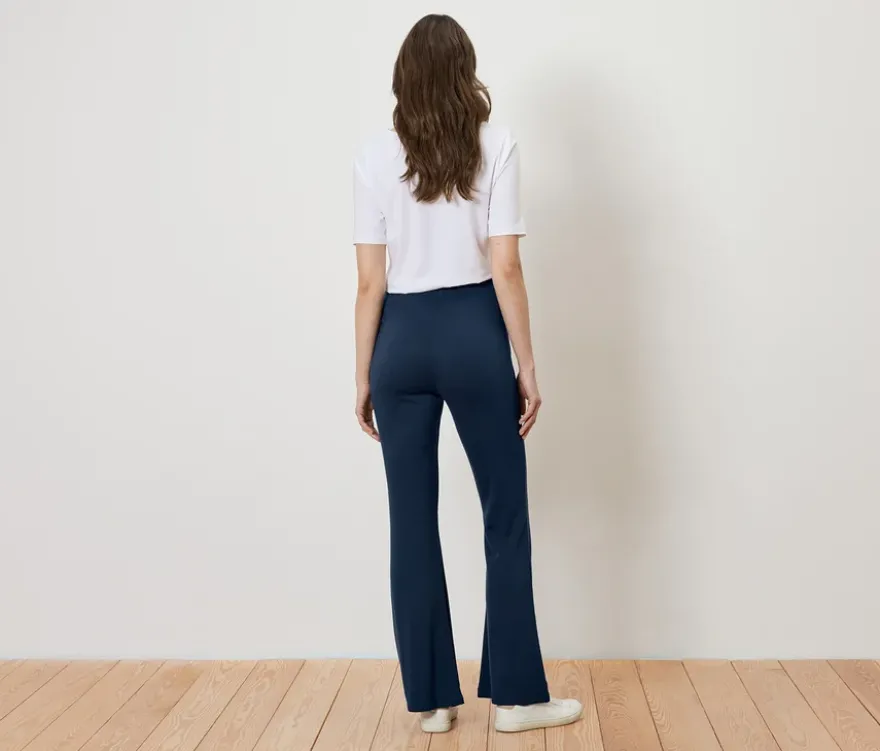 Ausgestellte Leggings