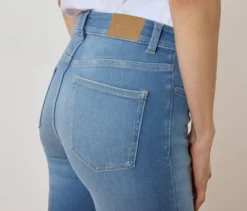 Bermuda-Jeans ‒ Fit »Lea«, light blue