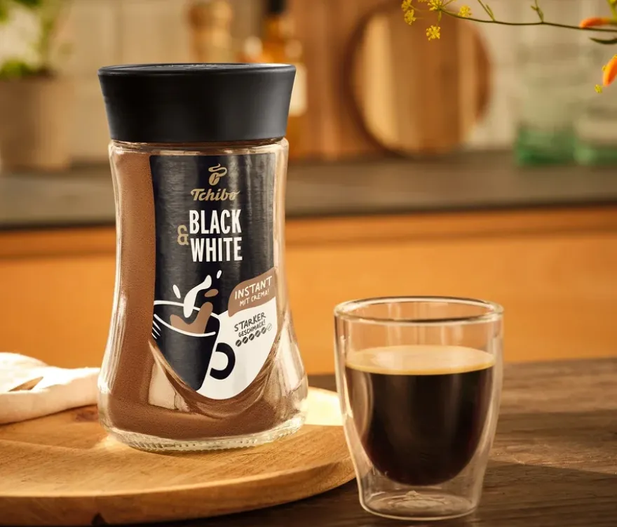 BLACK & WHITE Instantkaffee - 6 x 180 g Instantkaffee