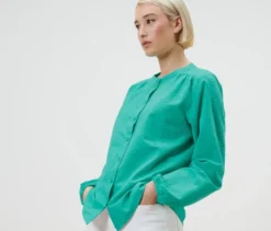 Bluse mit Stickerei
