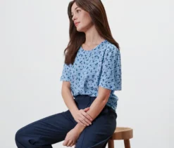 Blusenshirt mit Alloverprint, blau