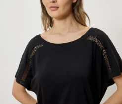 Blusenshirt mit Stickerei, schwarz