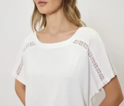 Blusenshirt mit Stickerei, weiß