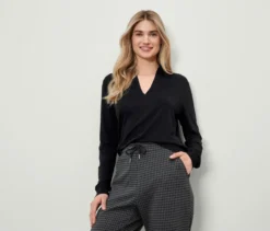 Blusenshirt mit V-Ausschnitt, schwarz