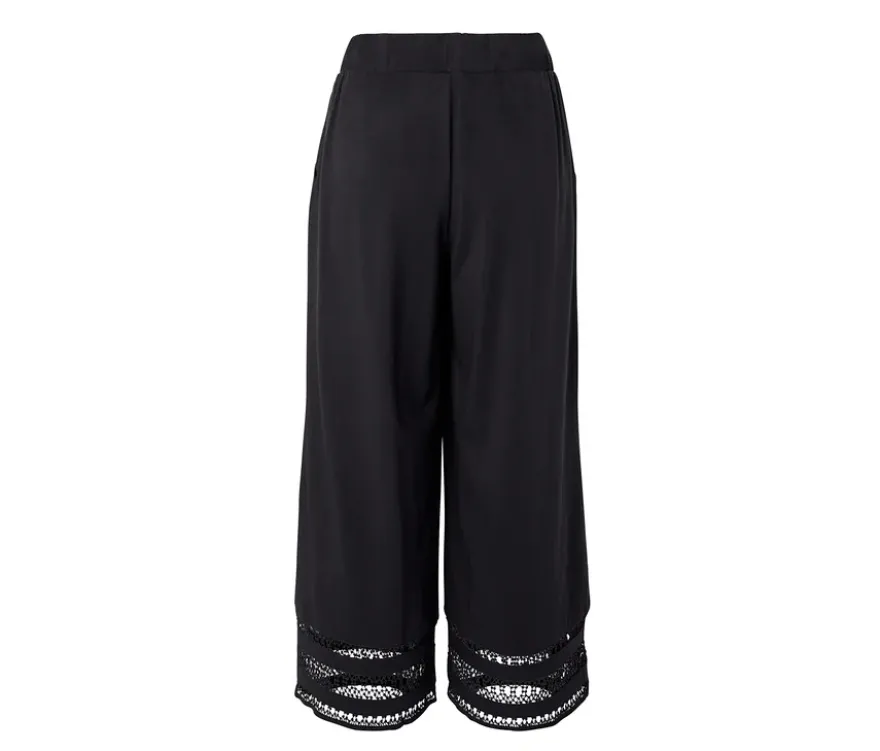 Culotte mit Stickerei