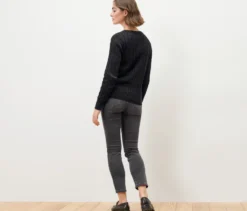 Feinstrickcardigan mit Zopfmuster