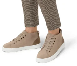 Gefütterter Veloursleder-Sneaker
