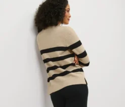 Gestreifter Strickpullover