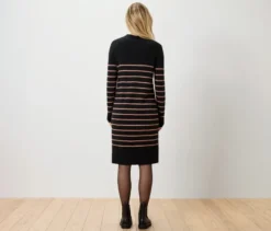 Gestreiftes Strickkleid