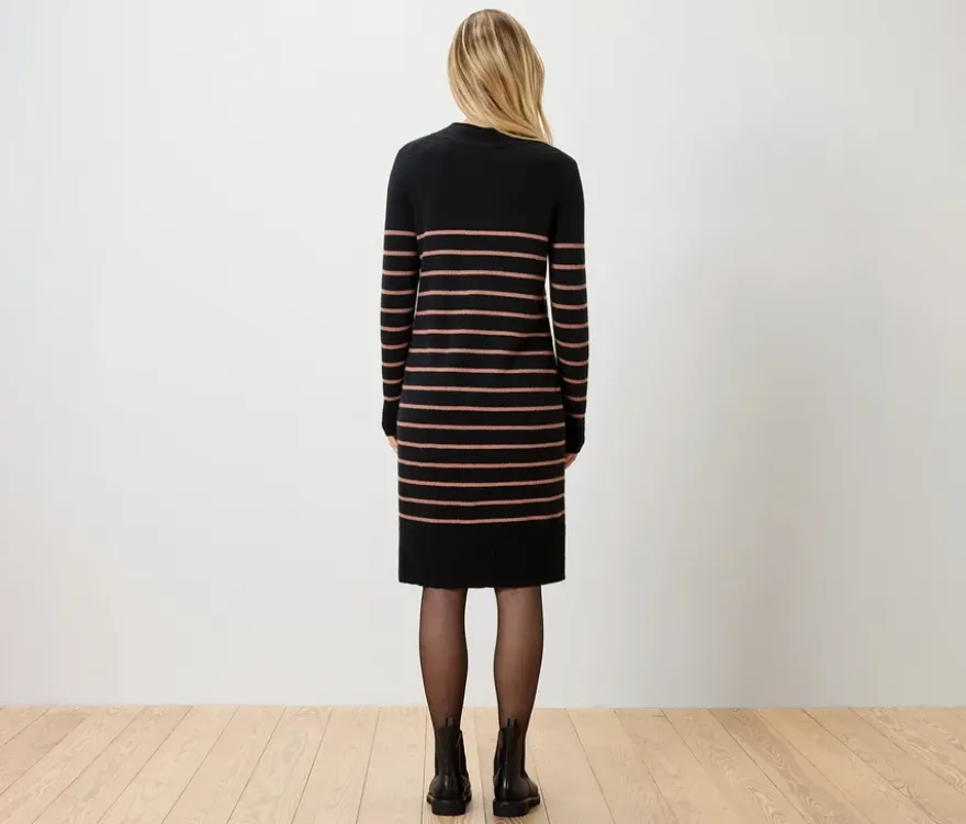 Gestreiftes Strickkleid
