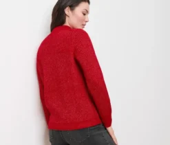 Grobstrickpullover mit Zopfmuster