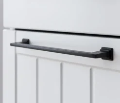 Highboard »Jelda«, matt weiß und Eiche-Dekor