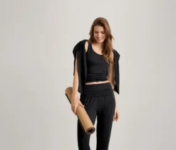 2-in-1-Sportshirt, schwarz
