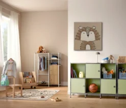 Kinderbücherregal auf Rollen