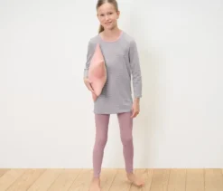 2 Kinder-Pyjamas
