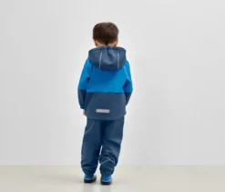 Kinder-Softshelljacke mit Farbwechsel bei Regen