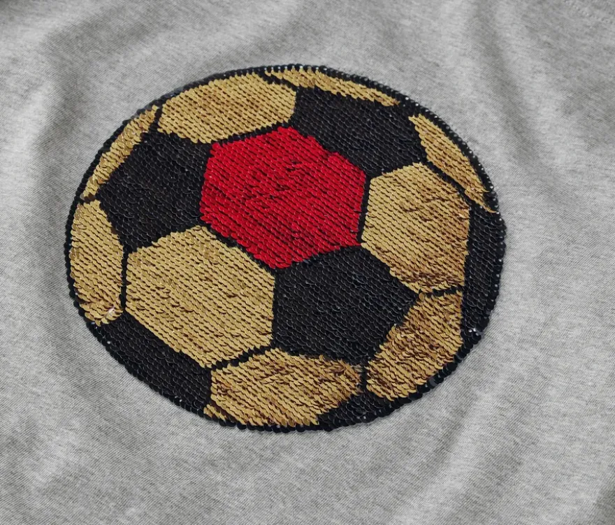 Kinder-T-Shirt mit Wendepailletten, Fußball