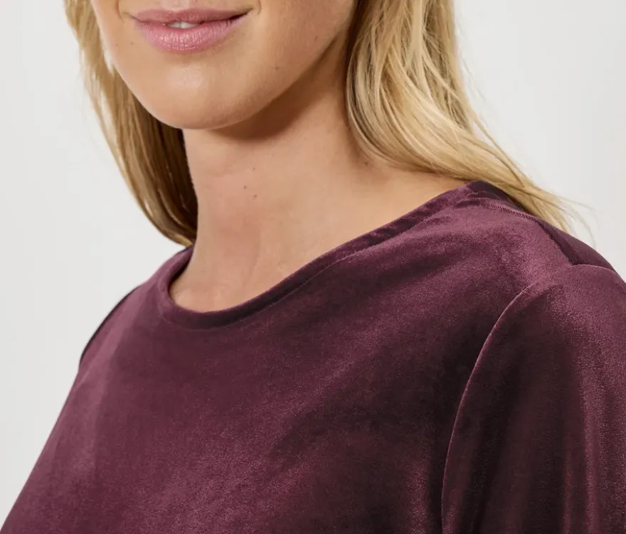 Kleid aus Stretch-Samt