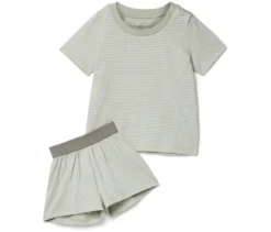 2 kurze Kinder-Pyjamas