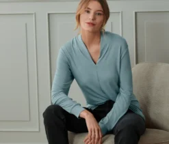 Langarmshirt mit V-Ausschnitt, rauchblau