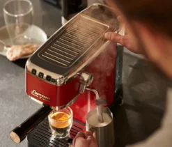 »Lapressa« Siebträgermaschine, rot