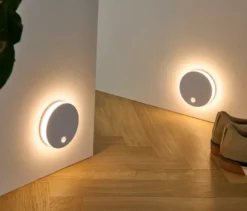 2 LED-Multifunktionsleuchten