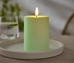 LED-Outdoorkerze mit fluoreszierendem Effekt