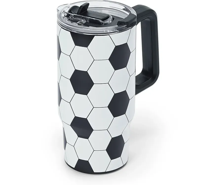Outdoor-Trinkbecher im Fußball-Look