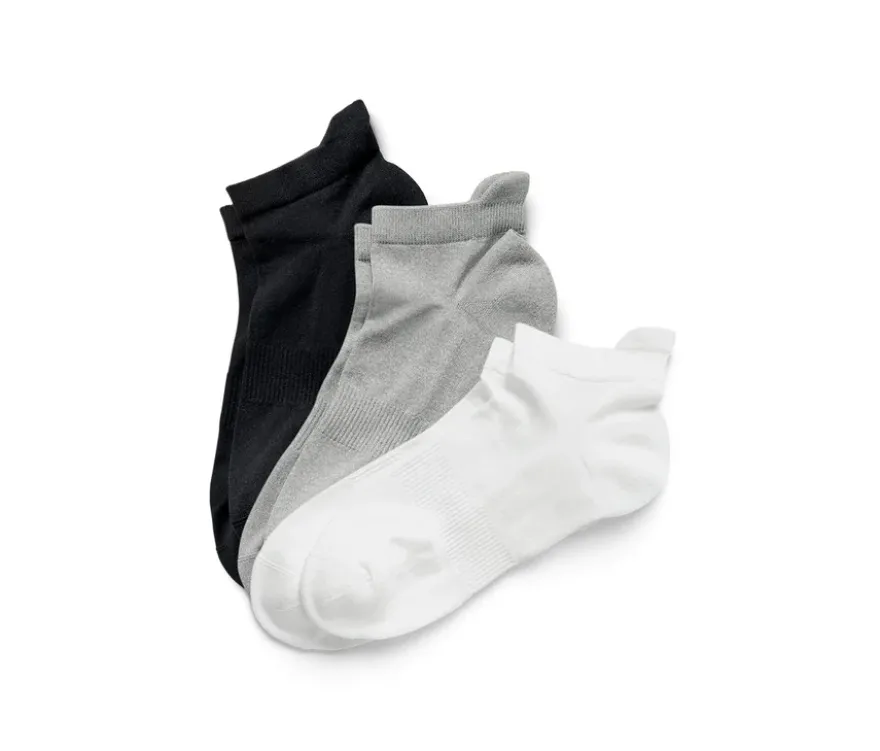 3 Paar Funktions-Sportsocken, schwarz/weiß/grau