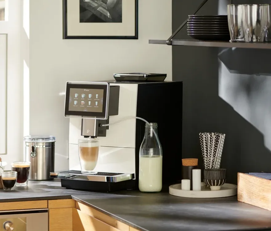 Profi-Kaffeevollautomat »Tchibo Office« inkl. Wasserfilter, weiß
