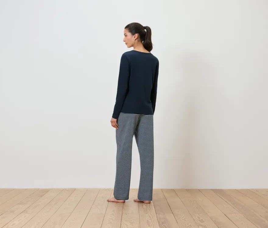 Pyjama, dunkelblau-dunkelblau gestreift