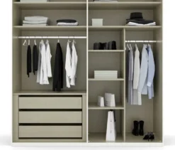 rauch Kleiderschrank »Purisma« mit umfangreicher Innenausstattung und Spiegel, 4-türig