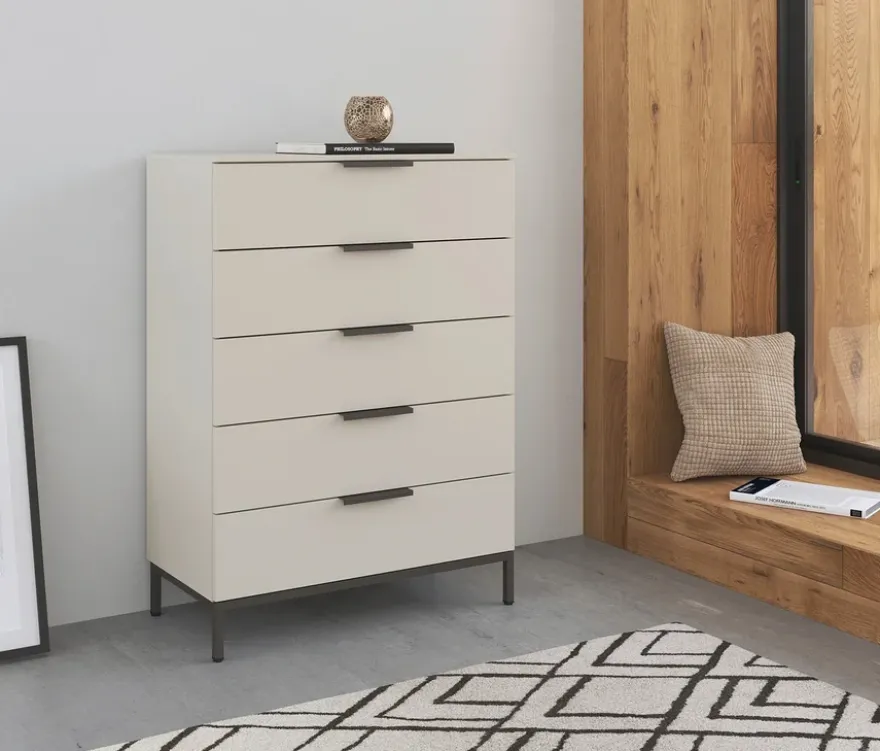 rauch Kommode »Flipp« mit Fußgestell, 5 Schubladen, 80 cm, beige-champagnerfarben