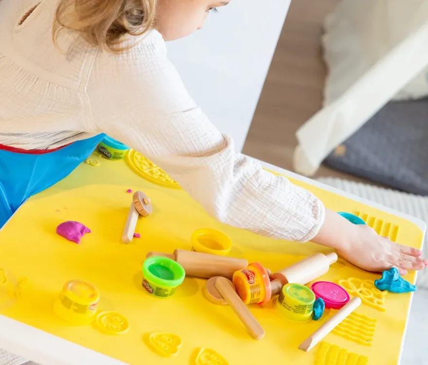 Roba x Play-Doh kreatives Sitzgruppen-Set