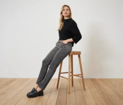 Samthose, grau