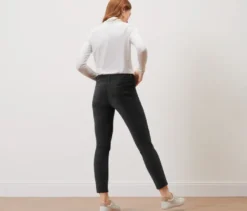 Samthose, schwarz