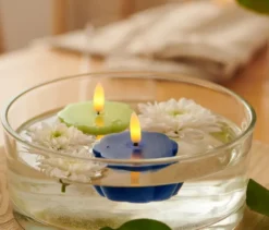 2 schwimmende LED-Echtwachs-Teelichter