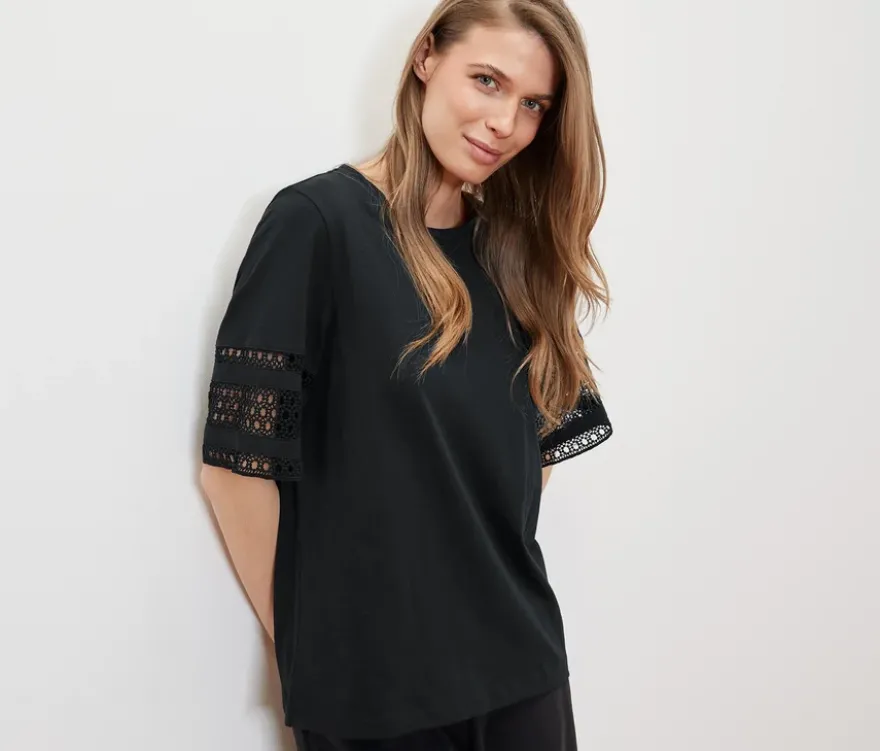 Shirt mit Stickerei