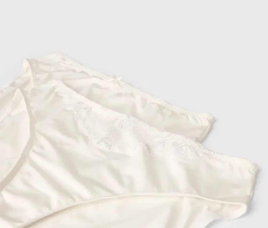 2 Slips, creme
