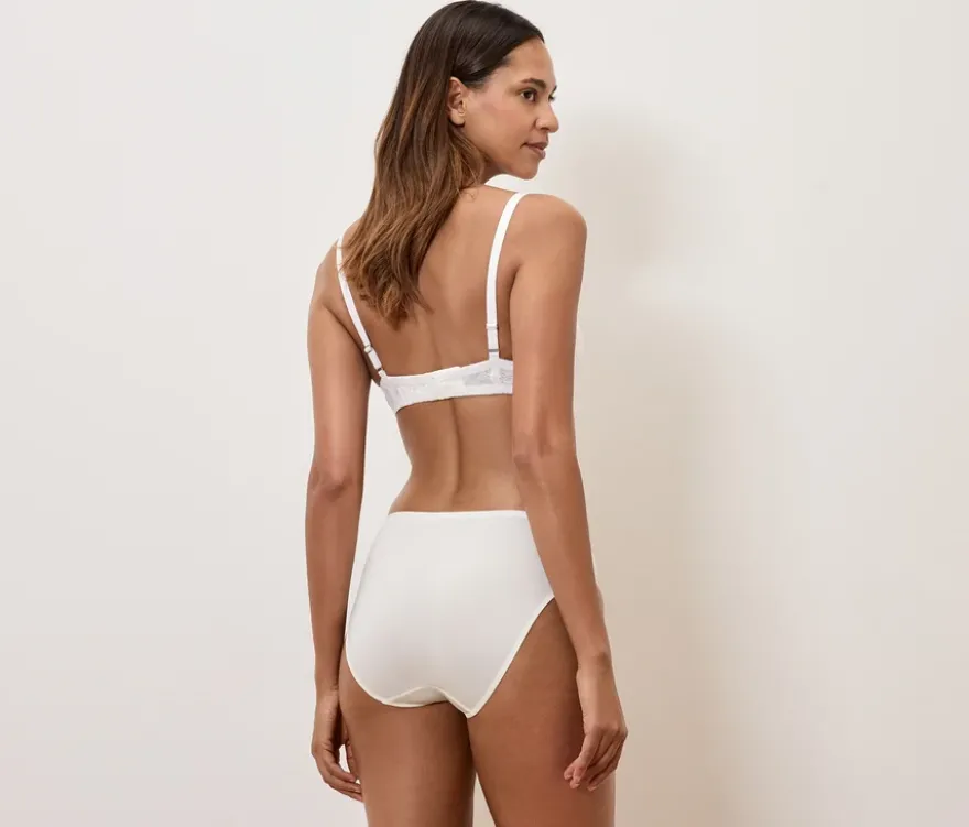 2 Slips, creme