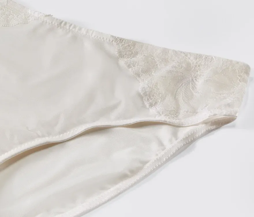 2 Slips, creme