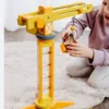 small foot Baukran mit Baustellenzubehör