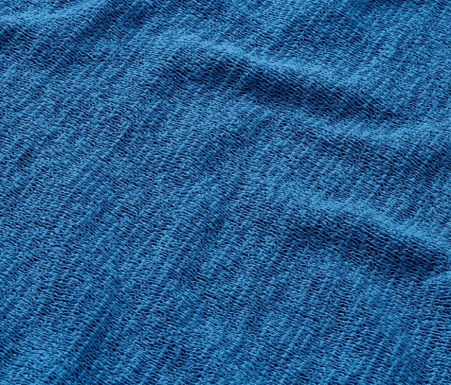 Sommerlicher Strickpullover aus Bändchengarn