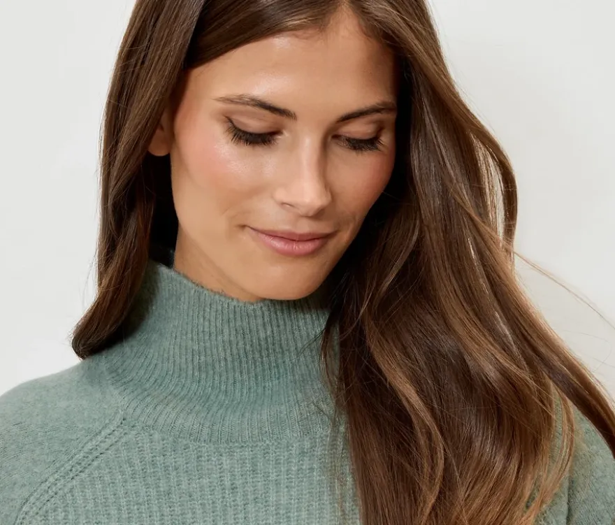Soufflé-Yarn-Grobstrickpullover, salbei