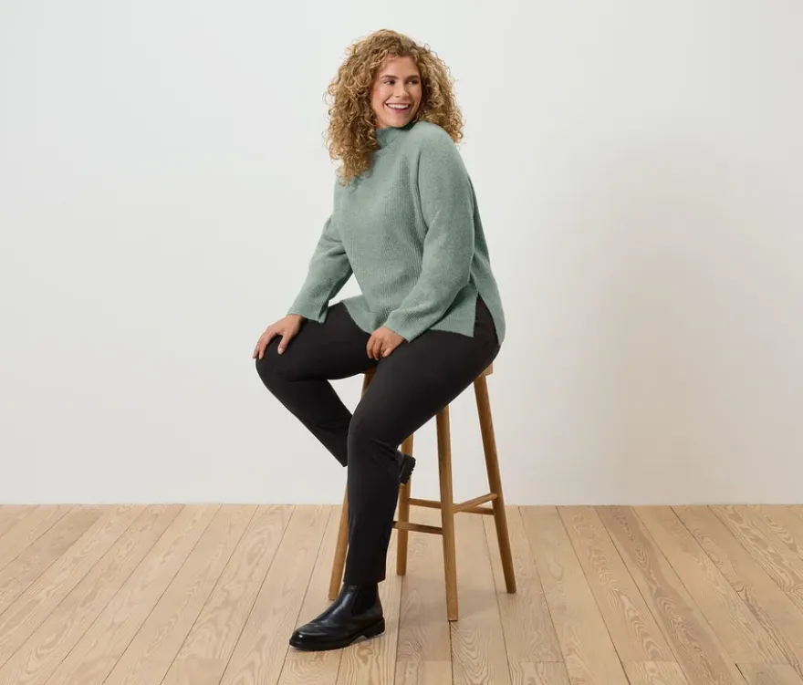 Soufflé-Yarn-Grobstrickpullover, salbei