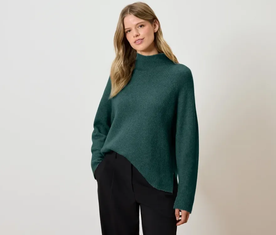 Soufflé-Yarn-Grobstrickpullover, petrol