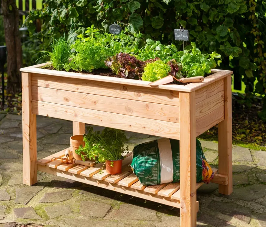 Stelzenhochbeet mit Boden