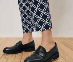 Stretchhose, dunkelblau mit weißem Alloverprint