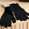 Strickhandschuhe mit Wolle, schwarz